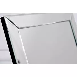 Напольное зеркало с подставкой в стеклянной раме