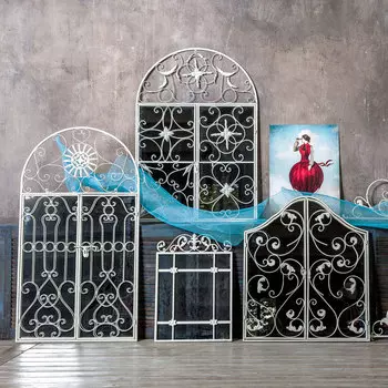 Настенное зеркало «бизе»