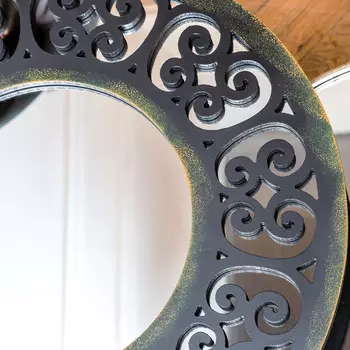 Настенное зеркало бомбей с кружевным узором рамы