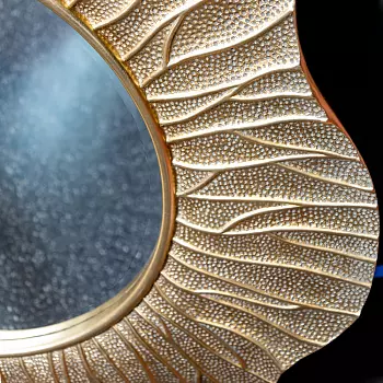 Настенное зеркало гуэль золотого цвета