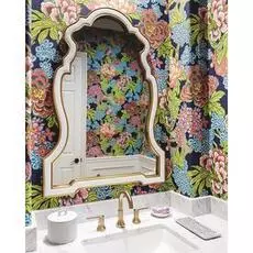 Настенное зеркало льеж в раме бело-золотого цвета