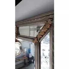 Настенное зеркало ларри Silver в деревянной раме