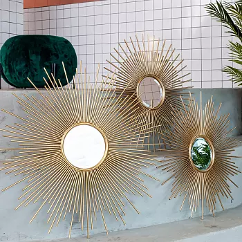 Настенное зеркало сан-сити золотого цвета