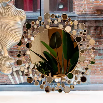 Настенное зеркало сансет голд золотого цвета