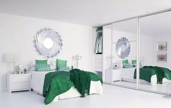 Настенное зеркало-солнце Cyclone