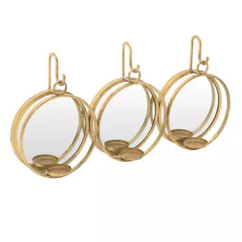 Настенное зеркало в металлической раме с подсвечниками