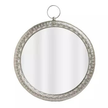 Настенное зеркало в металлической раме серебристого цвета