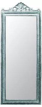 Настенное зеркало в посеребренной раме