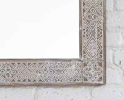 Настенное зеркало в раме Papua Brown