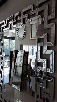 Настенное зеркало в раме "Тревизо"