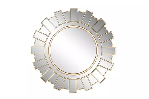 Настенное зеркало в раме золотого цвета