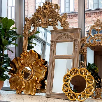 Настенное зеркало виола голд золотого цвета
