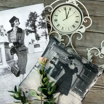 Настенные часы артуа белого цвета