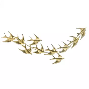 Настенный декор из металла золотого цвета