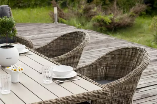 Обеденный стол бергамо из искусственного ротанга