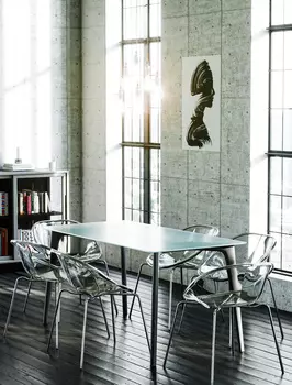 Обеденный стол Floyd из массива дуба