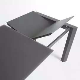 Обеденный стол Julia Grup Atta со столешницей из закаленного стекла