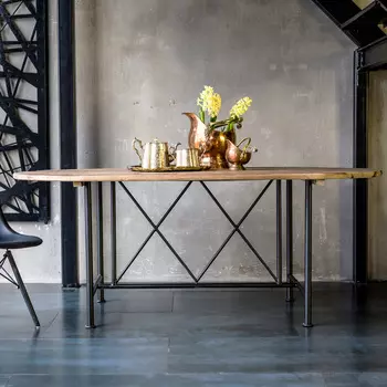 Обеденный стол континенталь из натурального дерева и металла