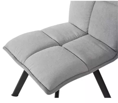 Обеденный стул светло-серого цвета