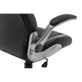 Офисное кресло Kan черного цвета