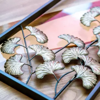 Панно гинкго черно-золотого цвета