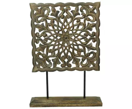 Панно ручной работы коричневого цвета