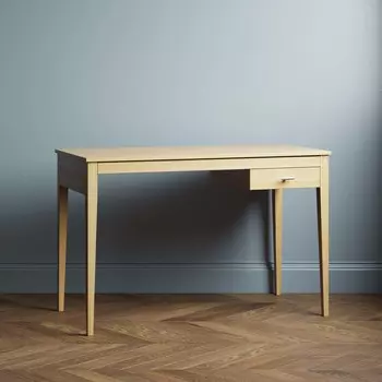 Письменный стол Ustas-3 120х60 с одним ящиком цвета орех