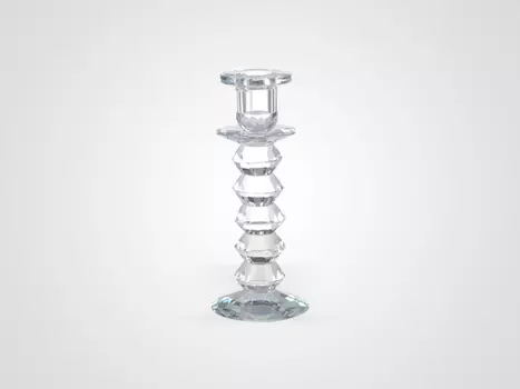 Подсвечники из прозрачного стекла