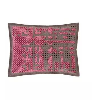 Подушка Gan Medium Pink розового цвета