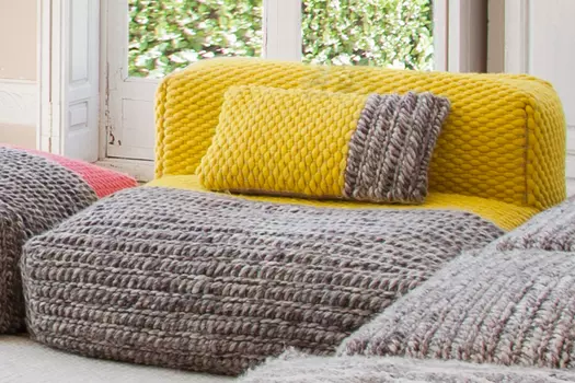 Подушка Plait Yellow серо-желтого цвета