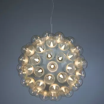 Подвесная люстра белого цвета