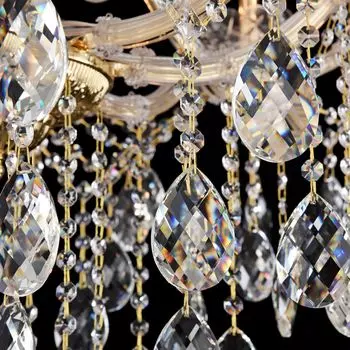 Подвесная люстра Doris с подвесками из хрусталя