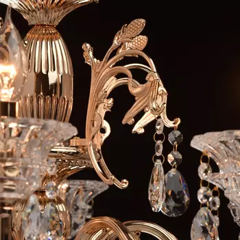 Подвесная люстра селена золотого цвета