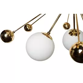 Подвесная люстра шары с белыми плафонами