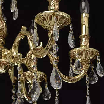 Подвесная люстра свеча золотого цвета