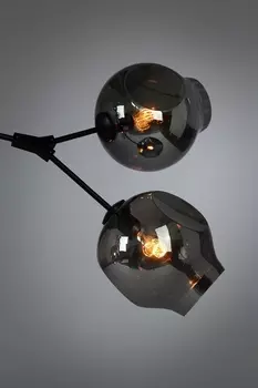 Подвесной светильник со стеклянными плафонами