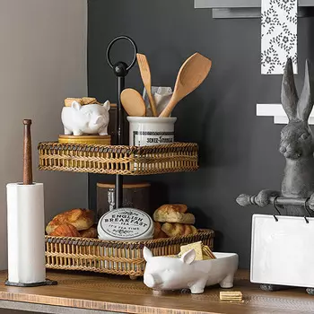 Полка настенная с корзиной белого цвета