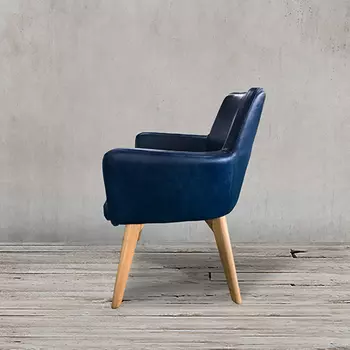 Полукресло синего цвета