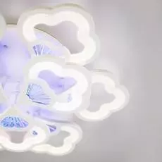 Потолочная светодиодная люстра Arctic белого цвета