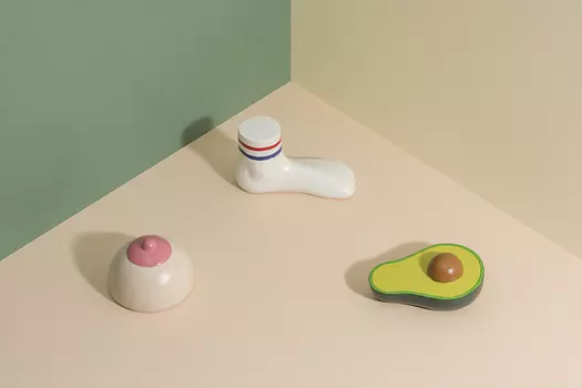 Пресс-папье Unboring Avocado зеленого цвета