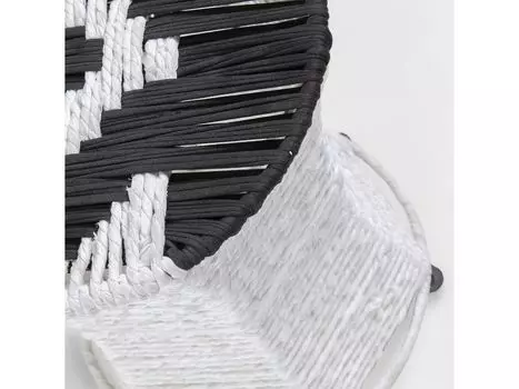 Пуф Iliam черно-белого цвета