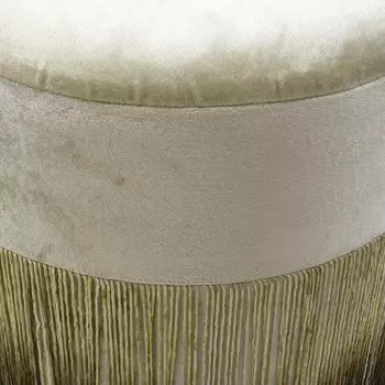 Пуф коричневого цвета с бахромой