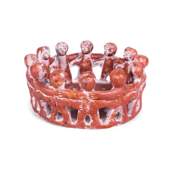 Статуэтка круг друзей красного цвета