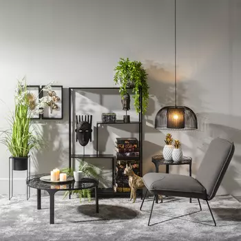 Стеллаж из металла черного цвета