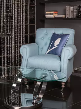 Стол кофейный со стеклянной столешницей