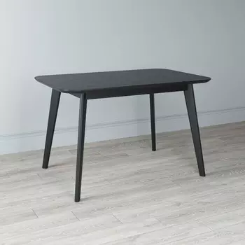 Стол обеденный Elia с подстольем из массива черного цвета 140х80