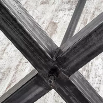 Стол обеденный из металла и дерева