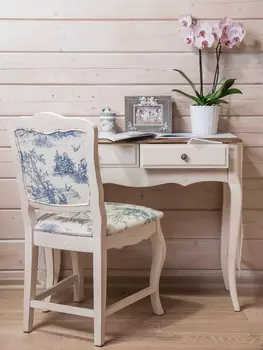 Стол письменный из массива дерева