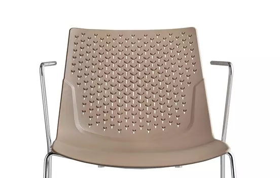 Стул адэна с коричневым пластиковым сидением