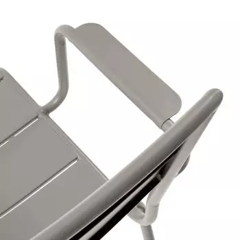 Стул Allegian с подлокотниками